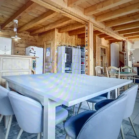 Casa Gianni - For Big Groups بيت للعطل *